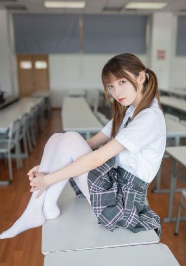 女朋友的丰满妈咪